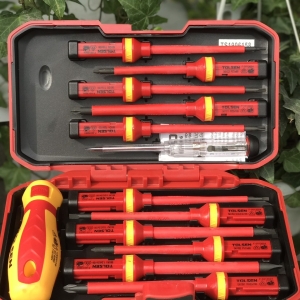 Bộ tua vít cách điện 13 cây Tolsen 38016